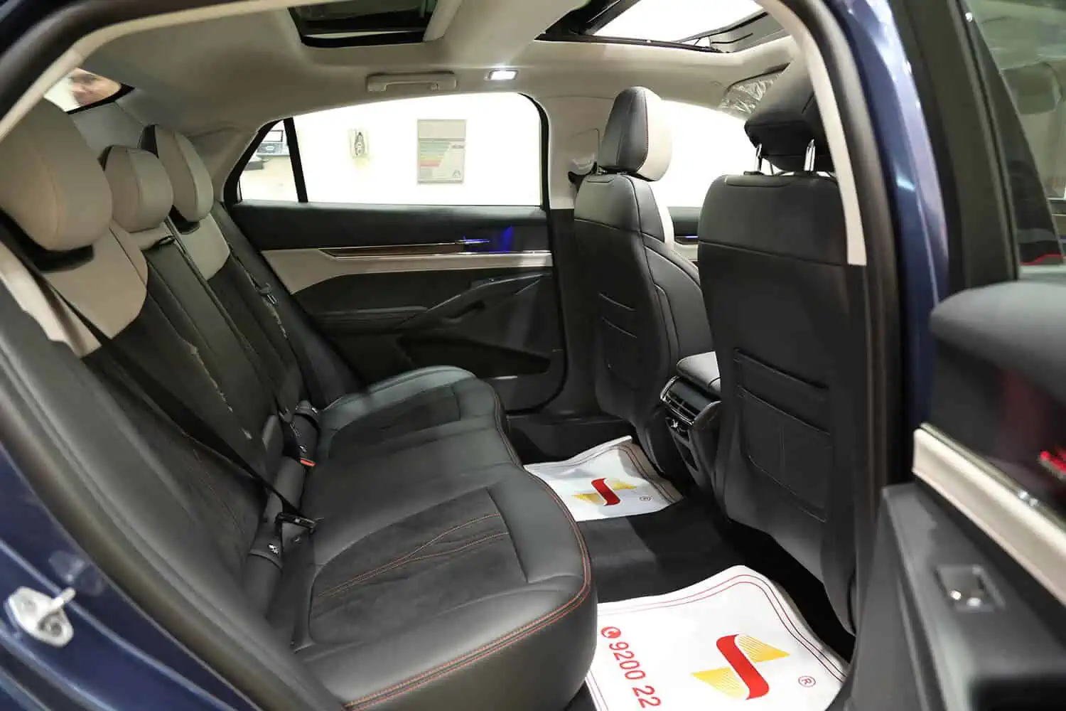 Ford Taurus - Image 3